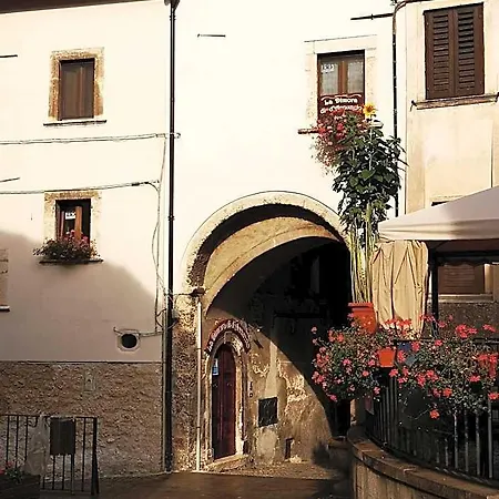 Couette-café La Dimora Di D'annunzio 3*